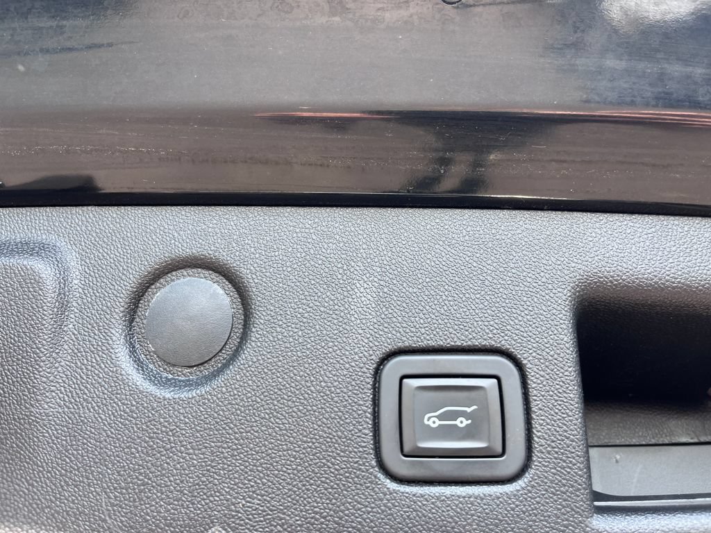 Used 2019 Chevrolet Equinox LT w/ Sun & Navigation Package AWD/4WD image 23