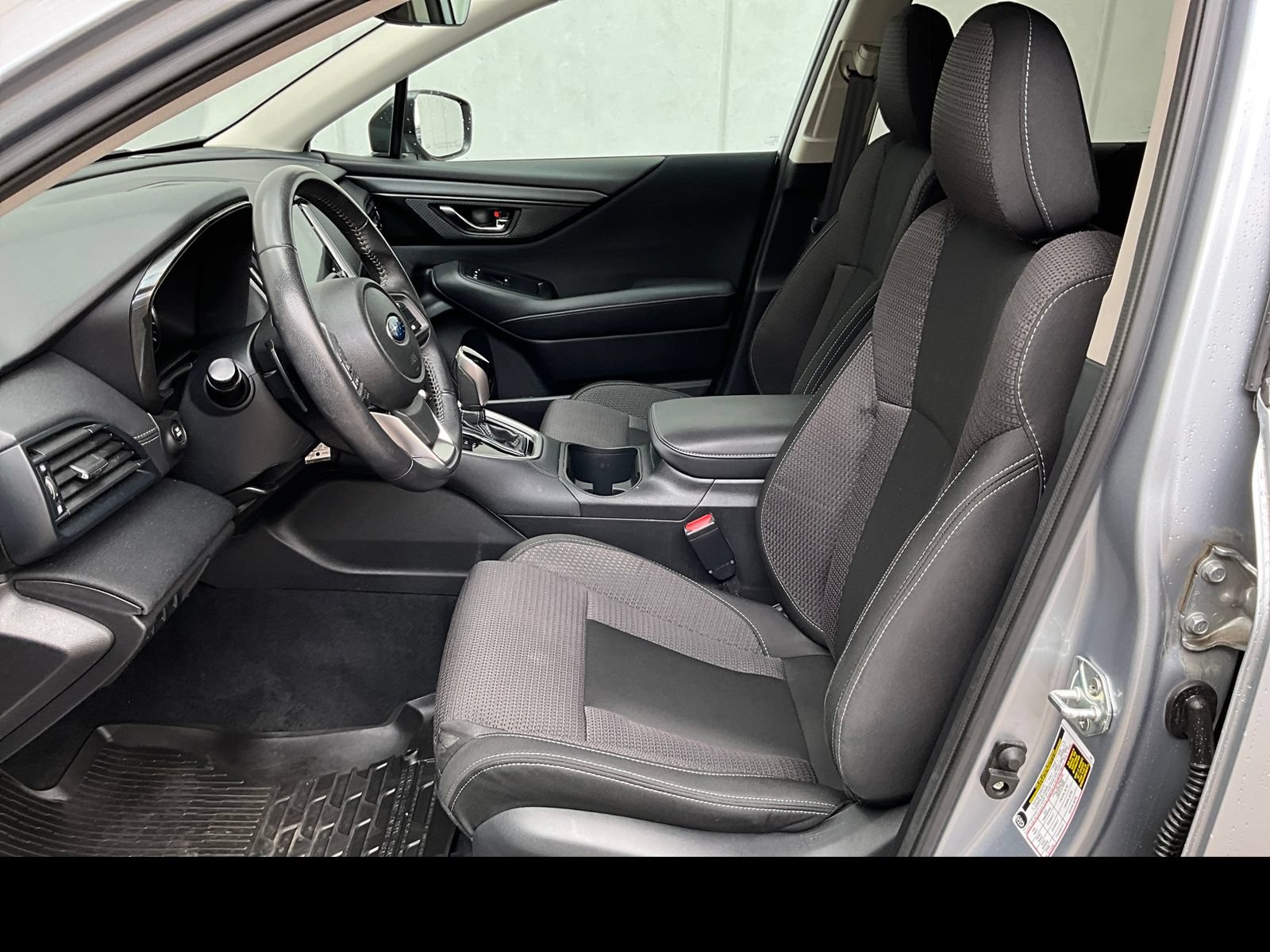 Certified 2024 Subaru Outback Premium AWD/4WD image 2