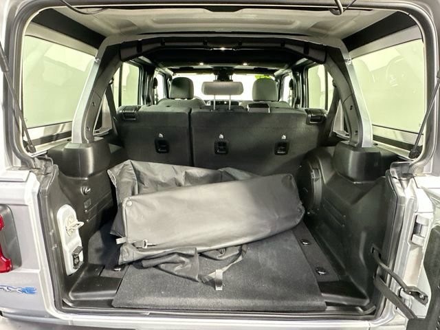 Used 2024 Jeep Wrangler Unlimited Sahara w/ Technology Group image 28