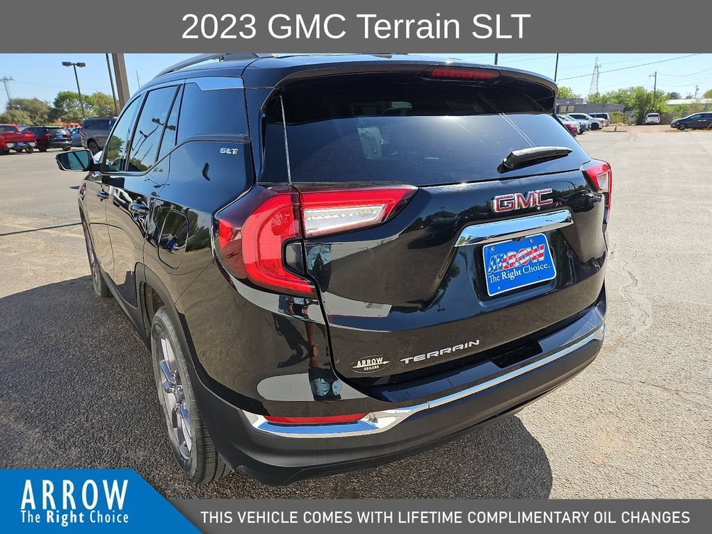 Used 2023 GMC Terrain SLT FWD image 9