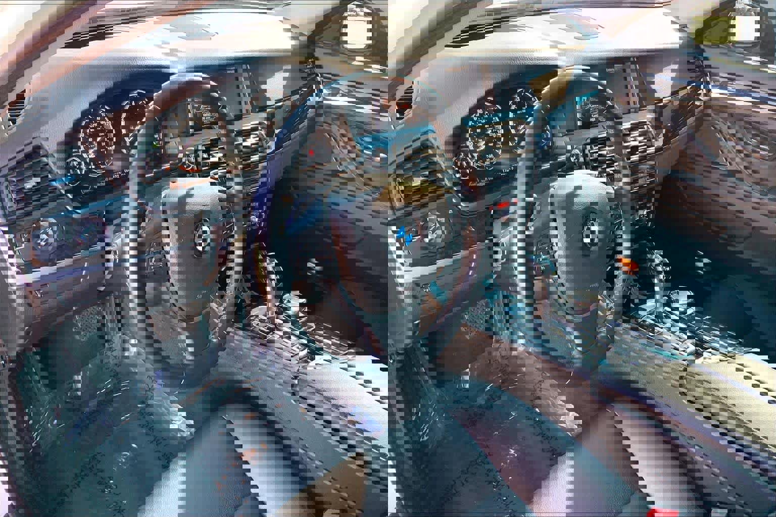 Used 2016 BMW 528i Sedan image 17