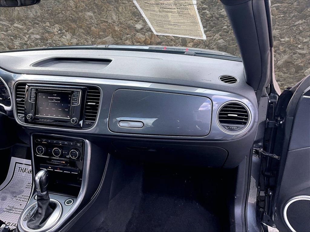 Used 2019 Volkswagen Beetle 2.0T SE FWD image 15