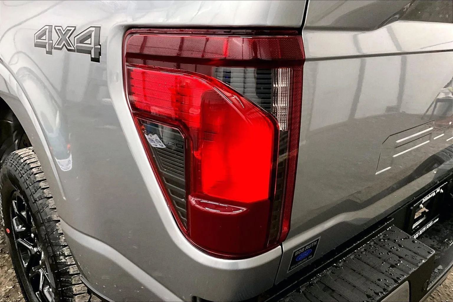 New 2025 Ford F150 XLT w/ Equipment Group 302A MID image 28