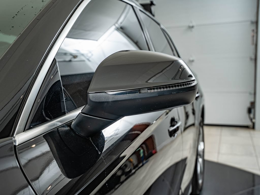 Used 2024 Audi Q5 2.0T Premium Plus AWD/4WD image 9