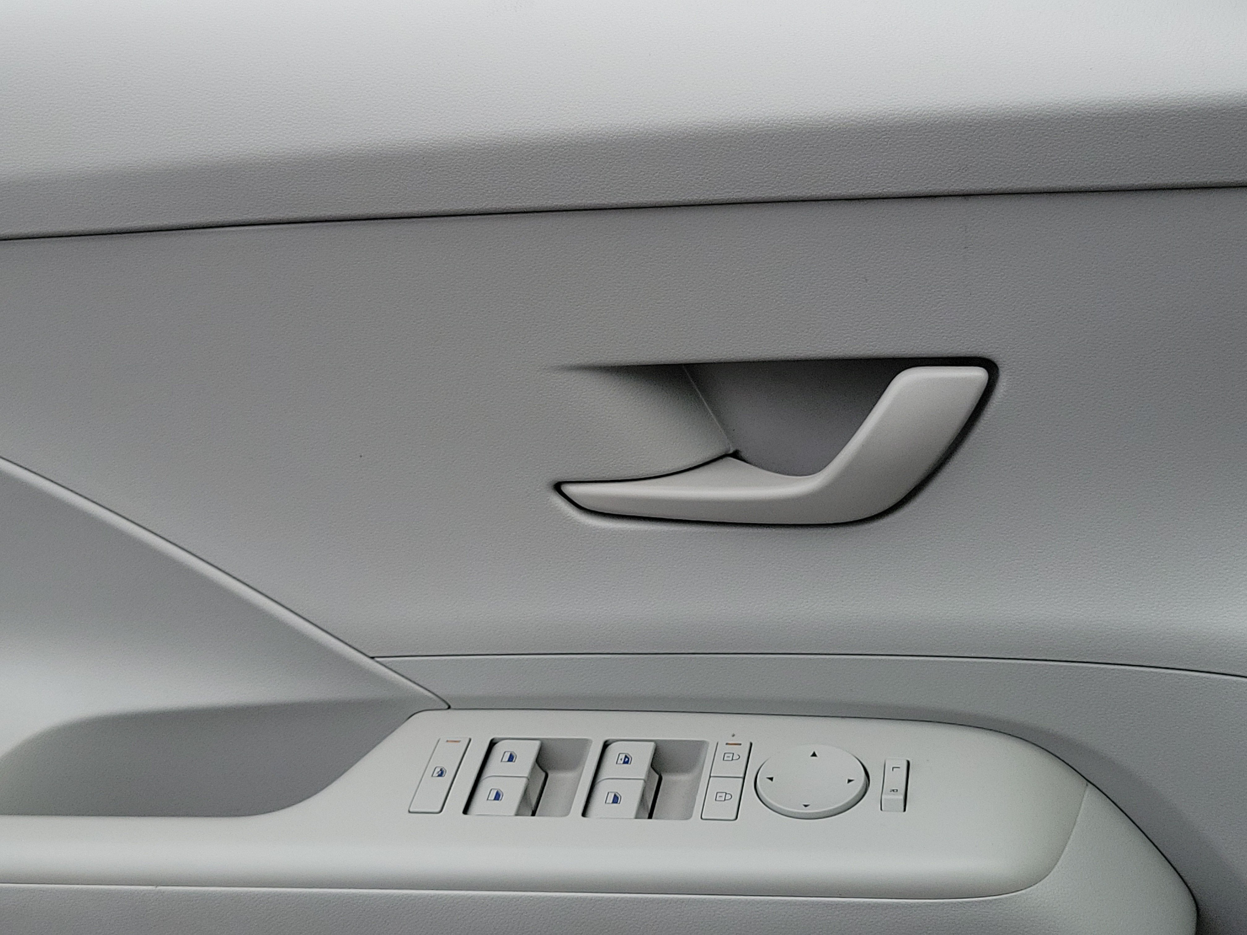 Certified 2024 Hyundai Kona SEL FWD image 17