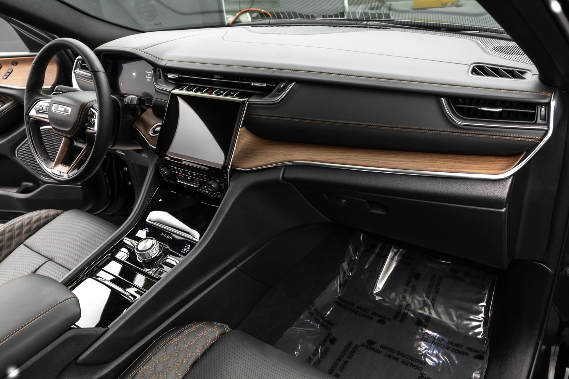 Used 2025 Jeep Grand Cherokee L Summit image 38