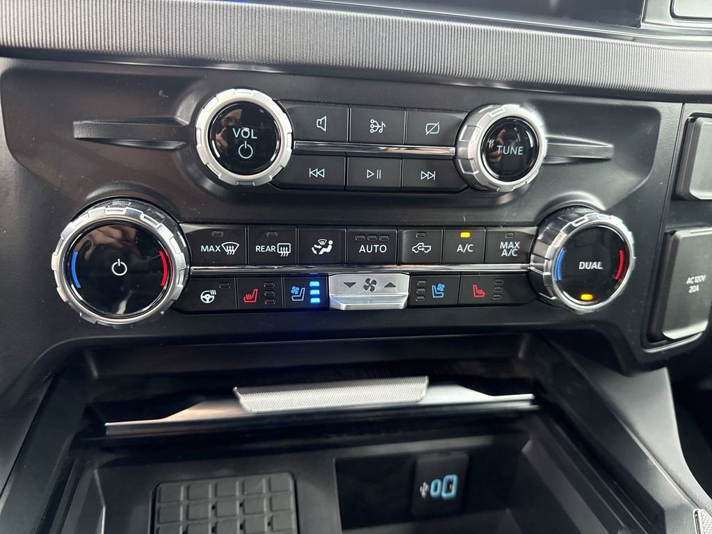 Certified 2024 Ford F350 Platinum w/ Tremor Off-Road Package image 34