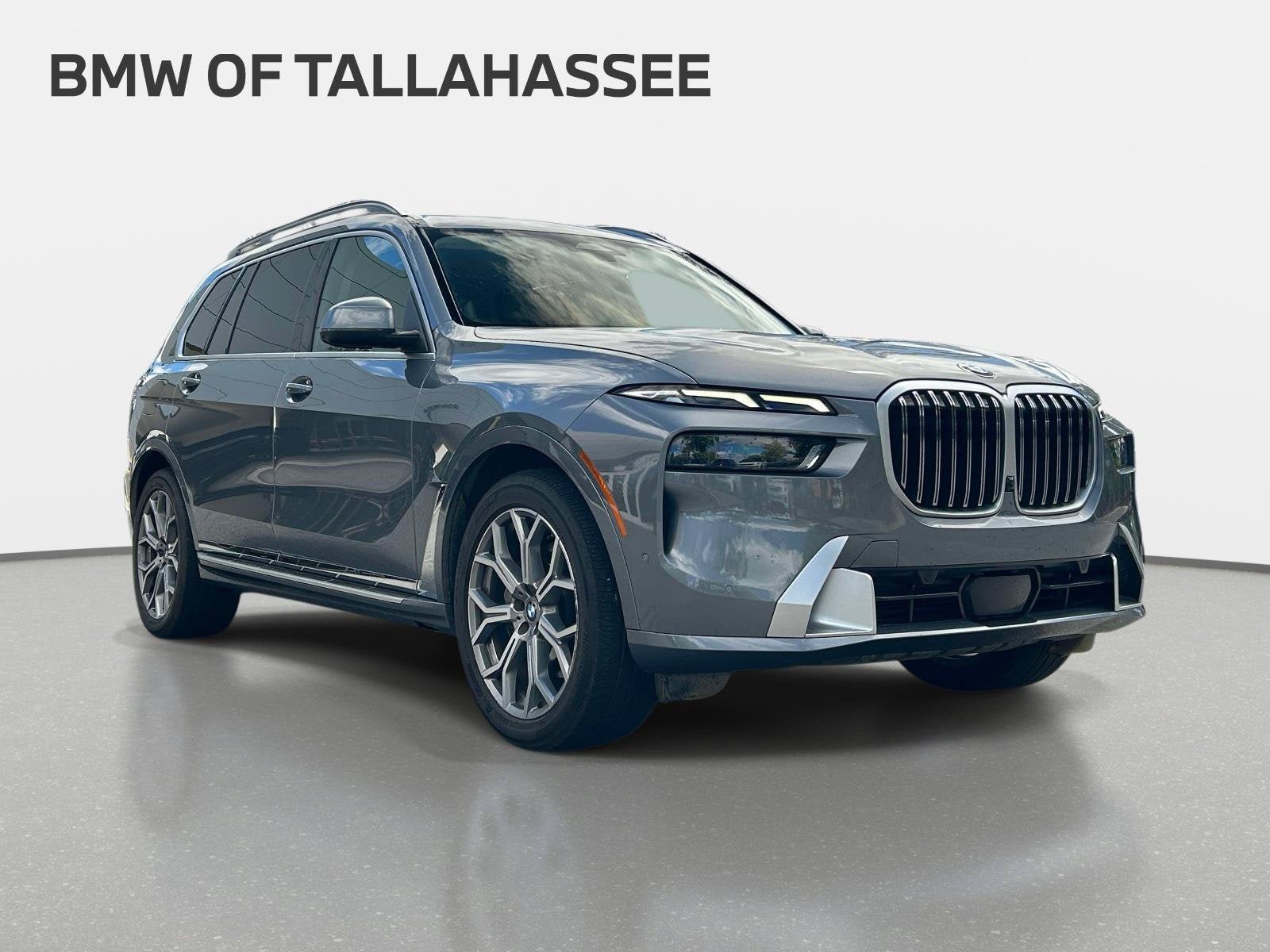 Used 2023 BMW X7 xDrive40i w/ Premium Package AWD/4WD image 4
