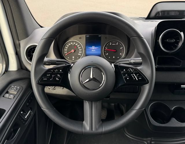 Used 2026 Mercedes-Benz Sprinter 2500 image 14