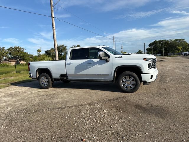 New 2026 Chevrolet Silverado 3500 High Country w/ Technology Package AWD/4WD image 16