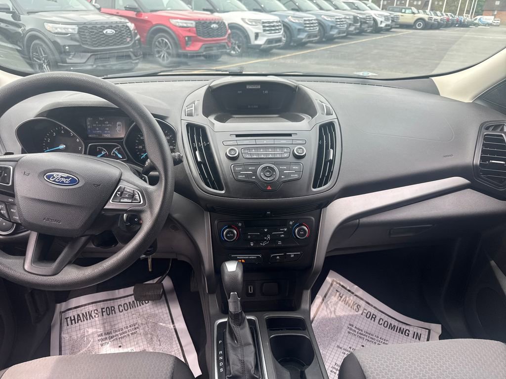 Used 2017 Ford Escape SE FWD image 16