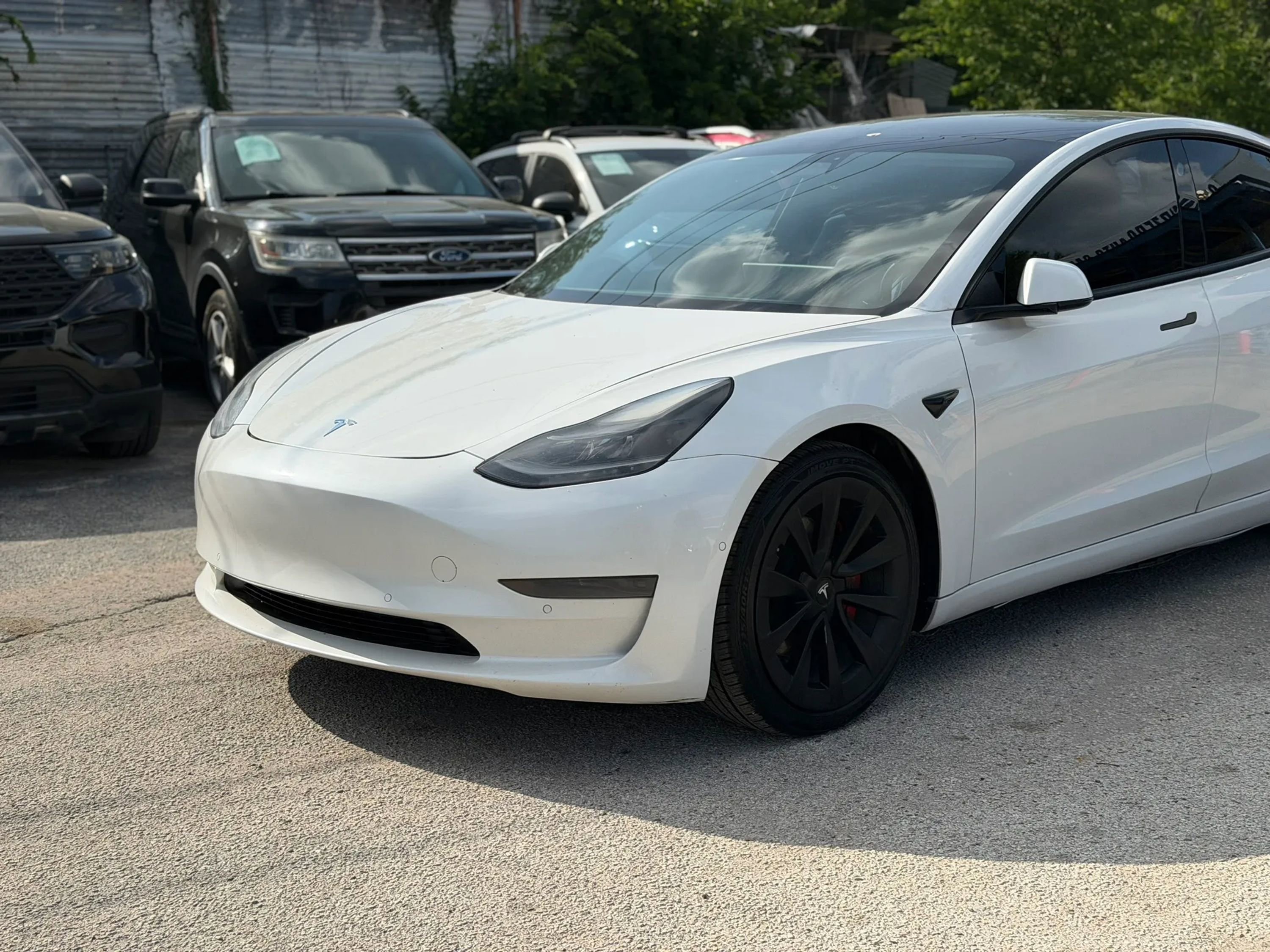 Used 2021 Tesla Model 3 Standard Range Plus RWD image 2