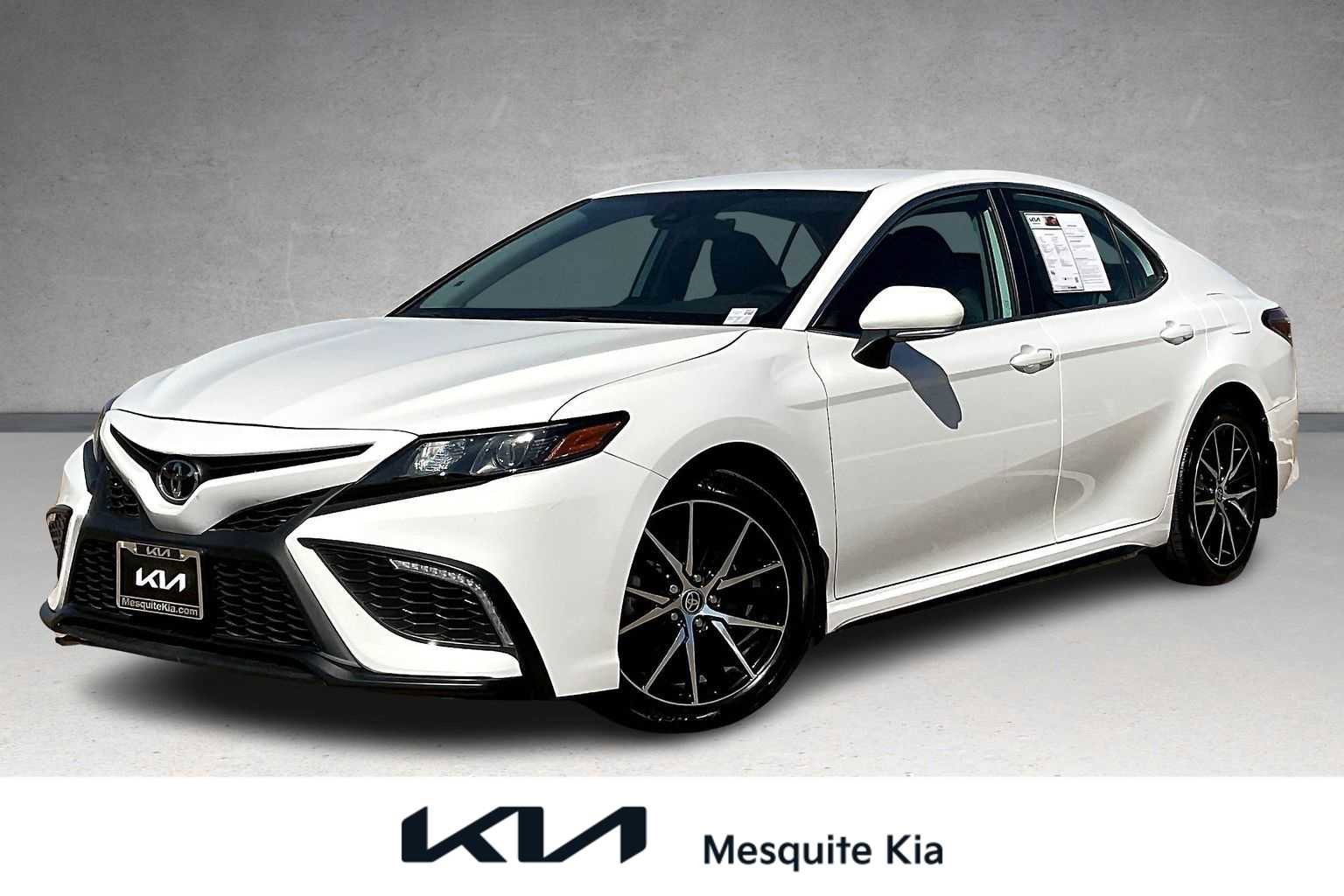 Used 2024 Toyota Camry SE