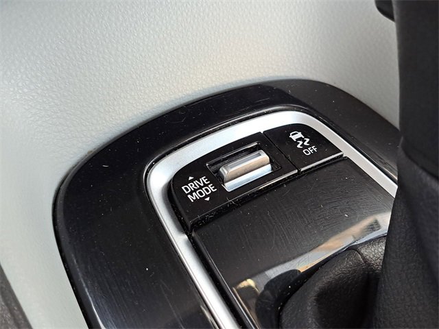 Used 2023 Toyota Corolla SE w/ Carpet Mat Package (TMS) image 15