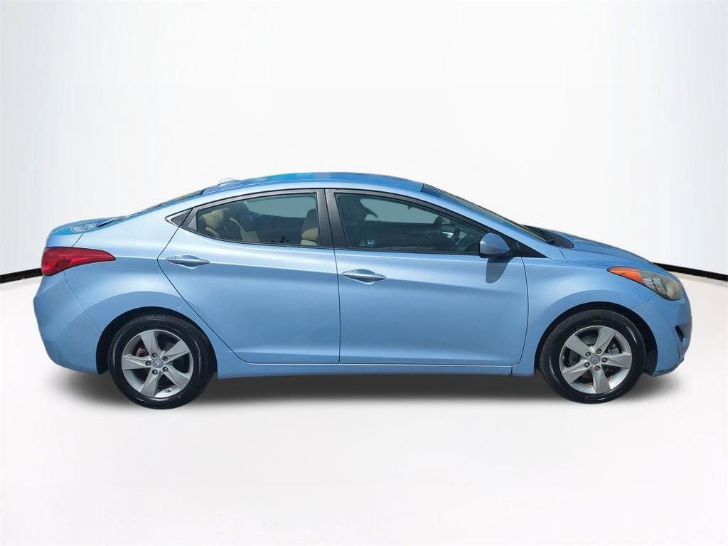 Used 2013 Hyundai Elantra GLS image 4