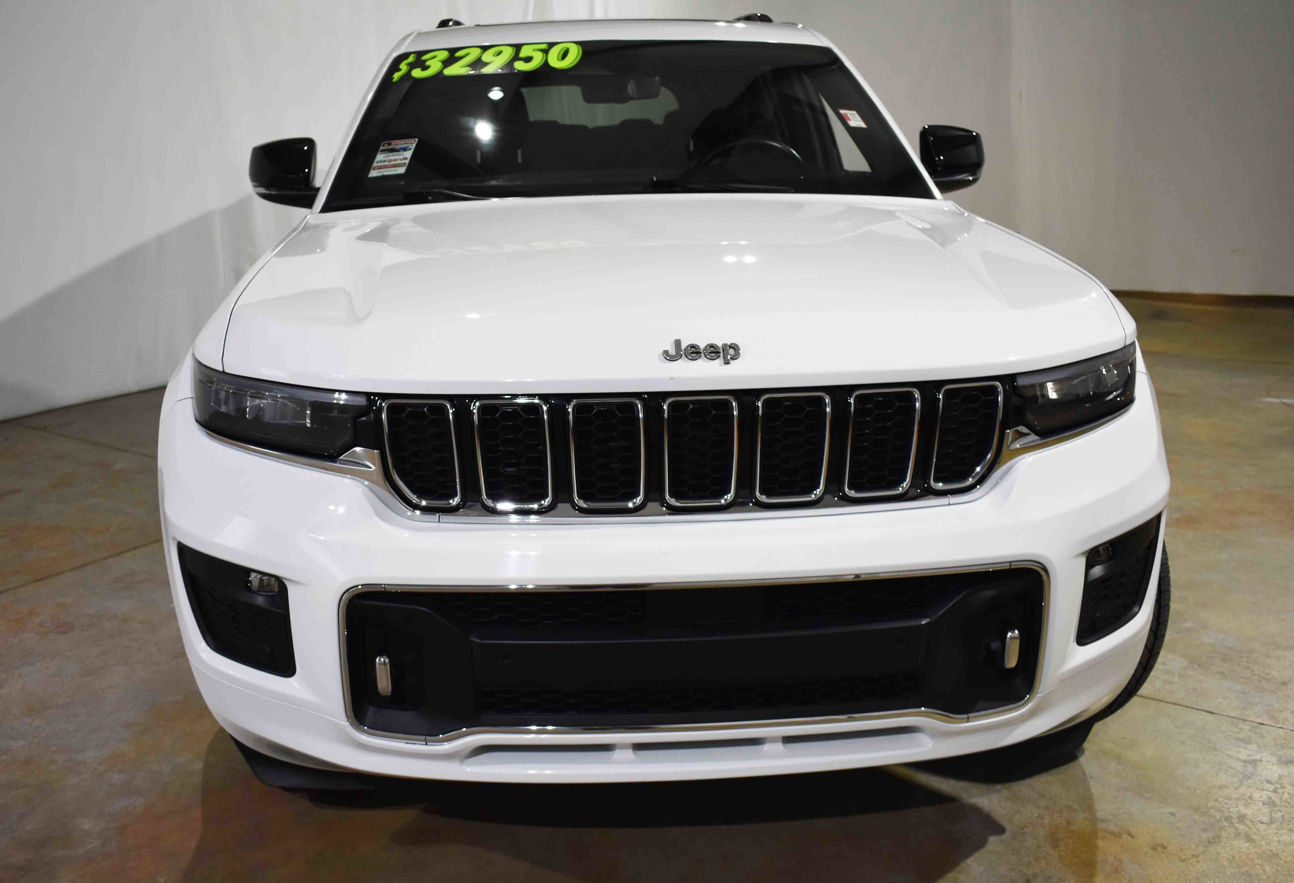 Used 2021 Jeep Grand Cherokee L Overland w/ Luxury Tech Group IV image 4