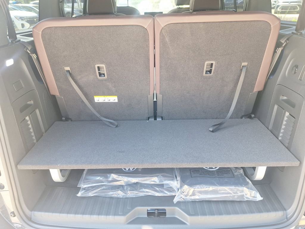 New 2025 Volkswagen ID. Buzz Pro S Plus image 26