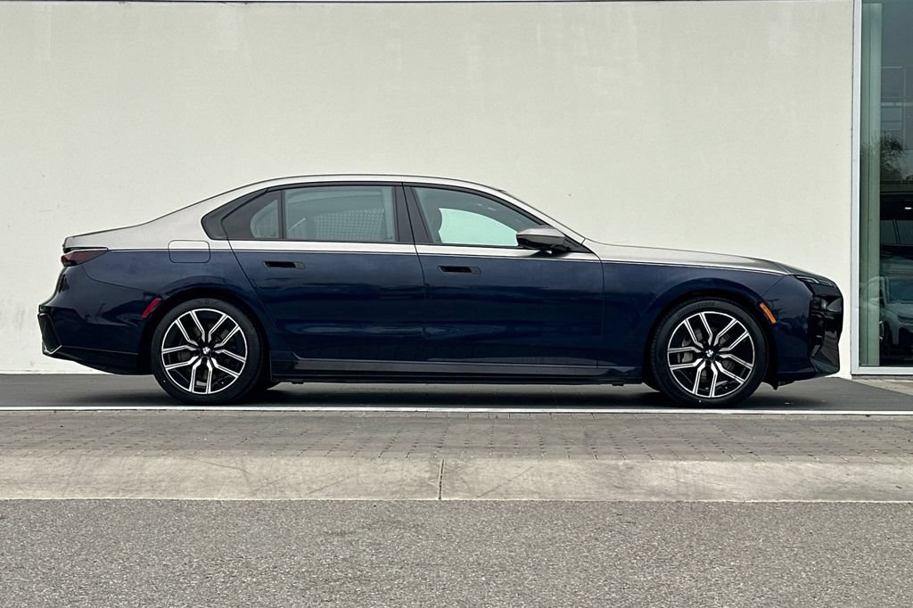 Used 2023 BMW i7 xDrive60 AWD/4WD video 2