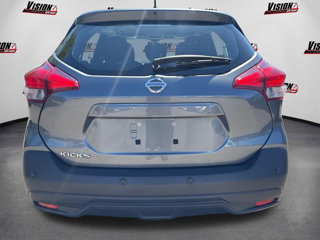 Used 2020 Nissan Kicks S FWD image 6