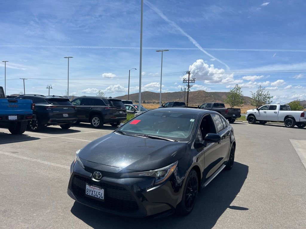 Used 2022 Toyota Corolla LE w/ Carpet Mat Package (TMS) image 4