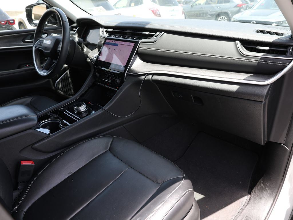 Used 2022 Jeep Grand Cherokee Limited RWD image 18