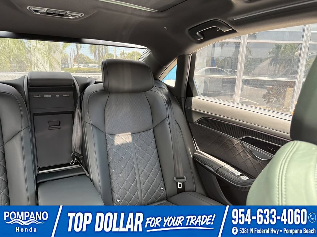 Used 2025 Audi S8 w/ Executive Package AWD/4WD image 18