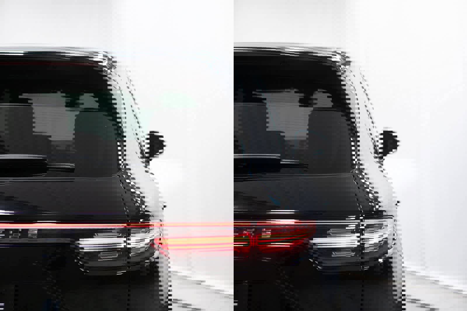 Certified 2023 Porsche Cayenne image 37