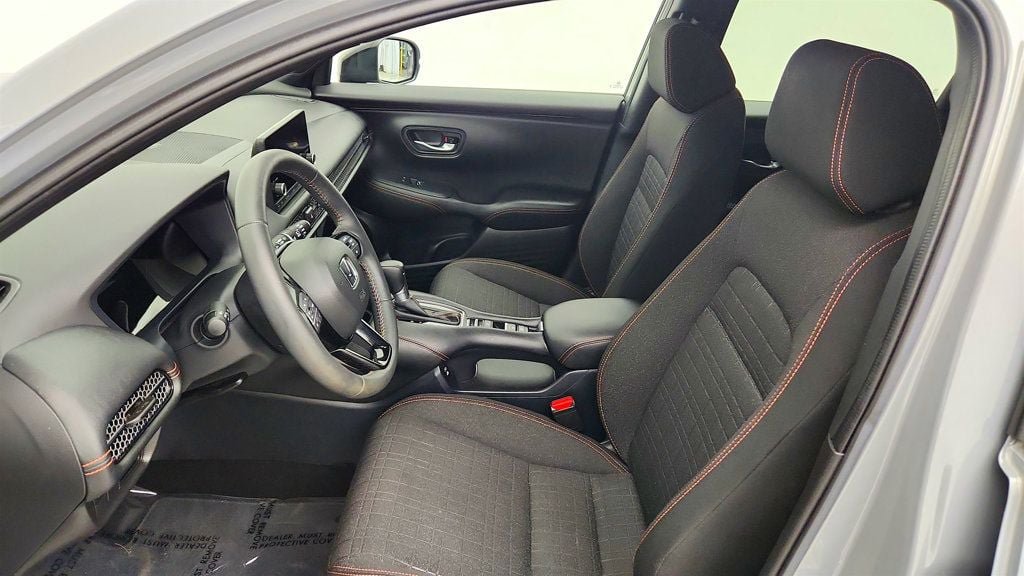 Used 2024 Honda HR-V Sport image 18