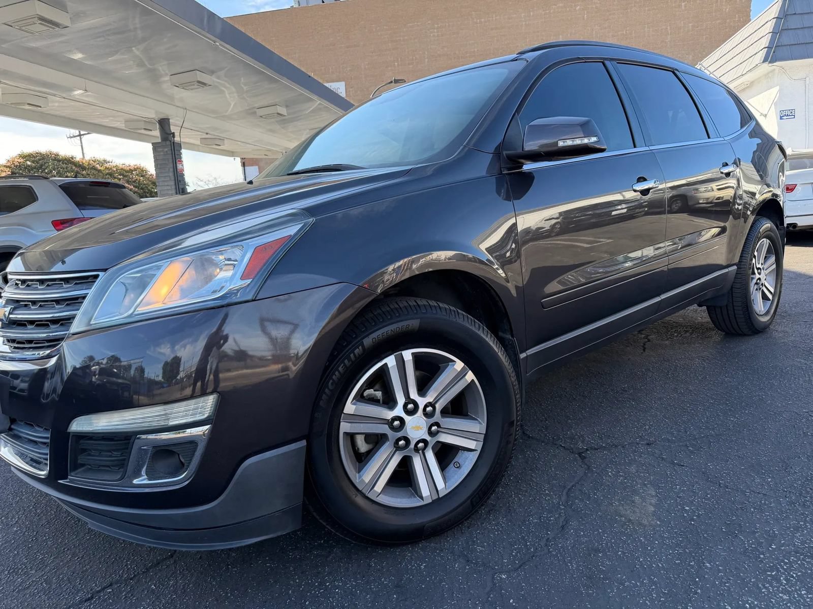 Used 2015 Chevrolet Traverse LT FWD image 6