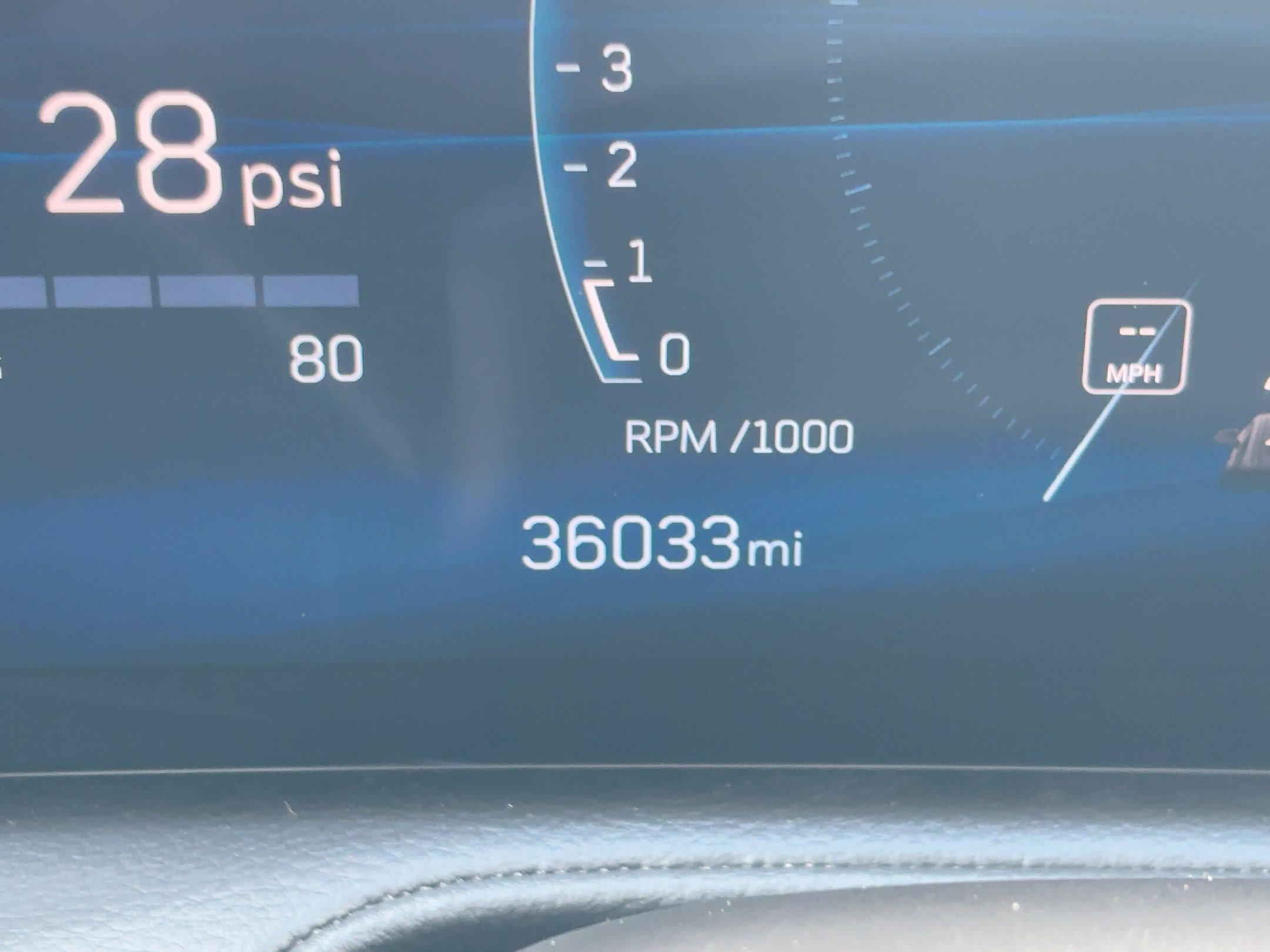 Used 2025 Cadillac XT4 Premium Luxury image 22