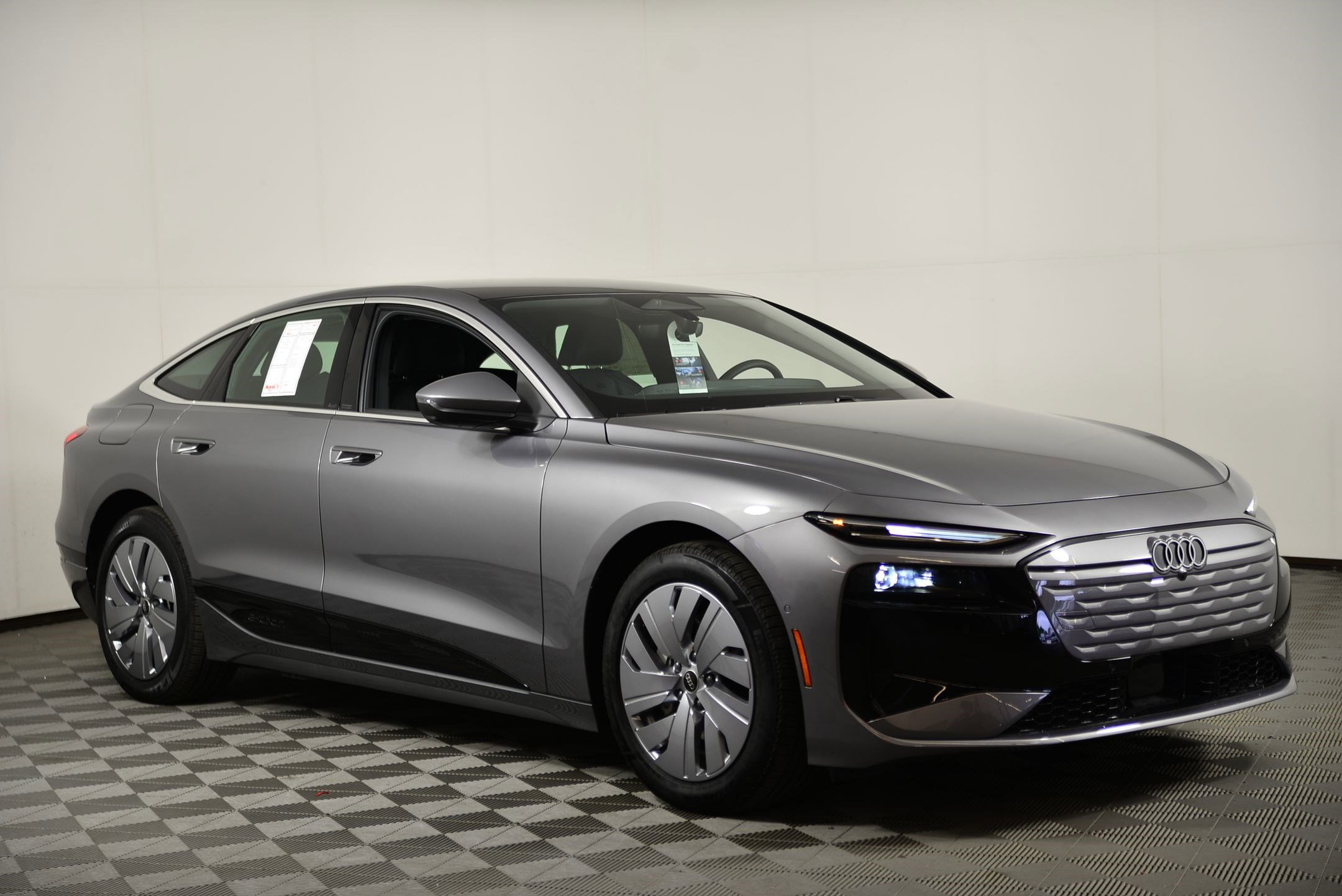 New 2025 Audi A6 e-tron Ultra image 6