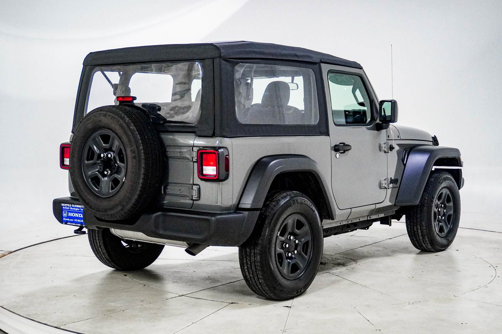 Used 2023 Jeep Wrangler Sport AWD/4WD image 10