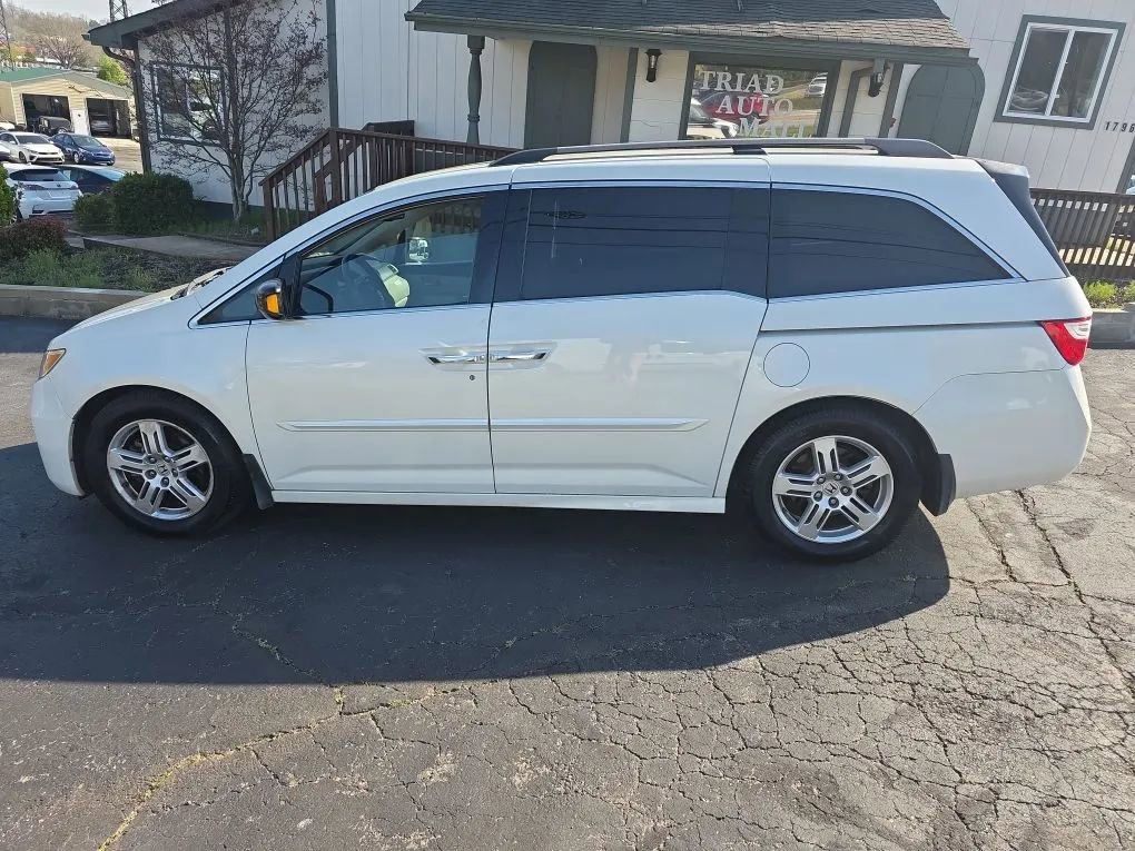 Used 2013 Honda Odyssey Touring image 8