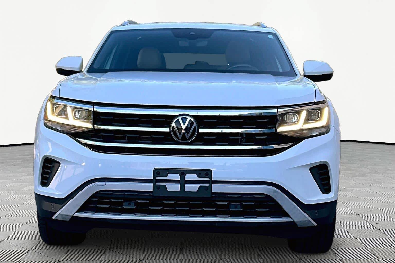 Used 2020 Volkswagen Atlas Cross Sport SEL AWD/4WD image 4
