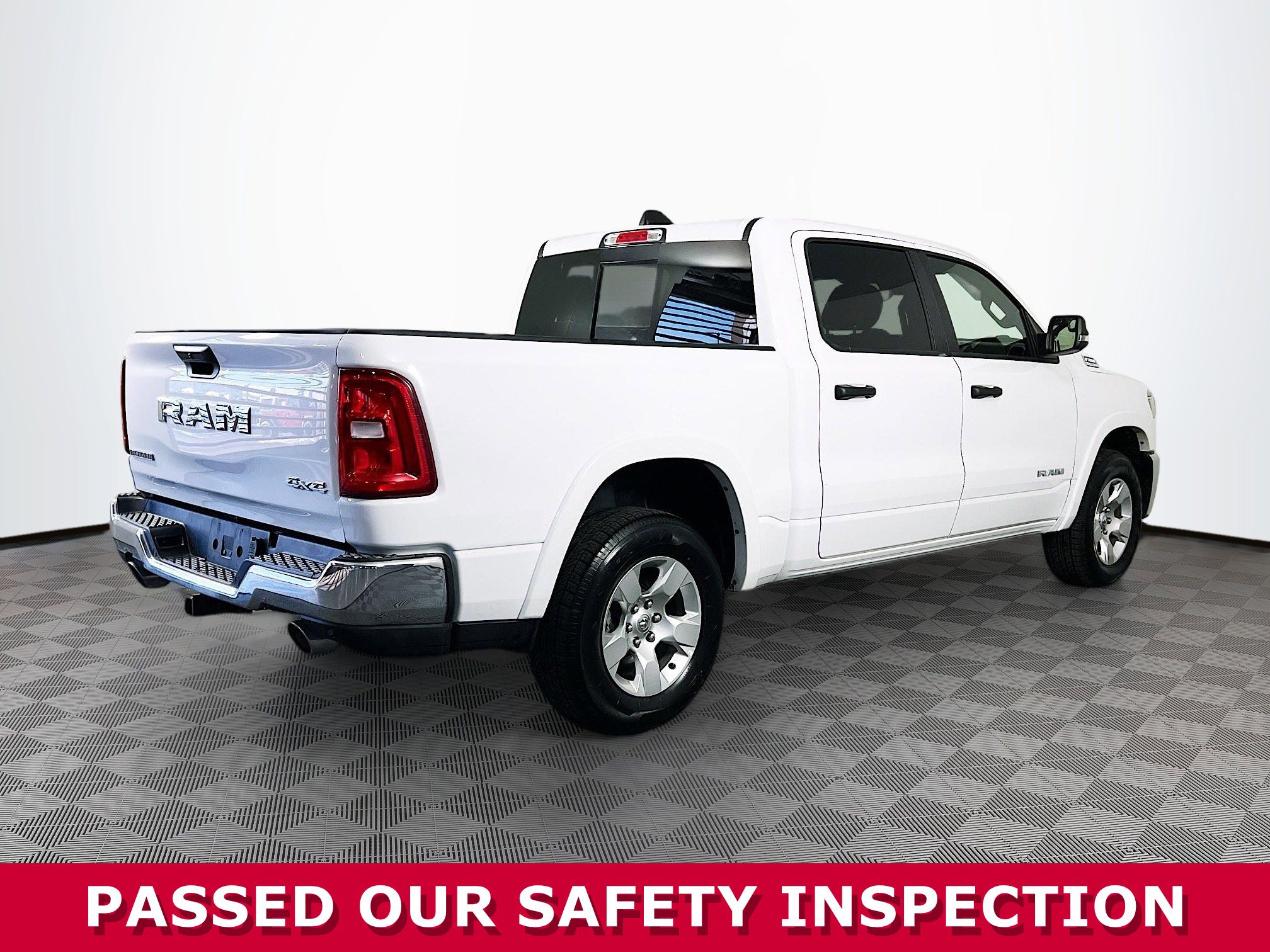 Used 2025 RAM 1500 Big Horn AWD/4WD image 30