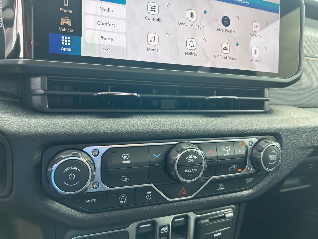 New 2026 Jeep Gladiator Sport image 37