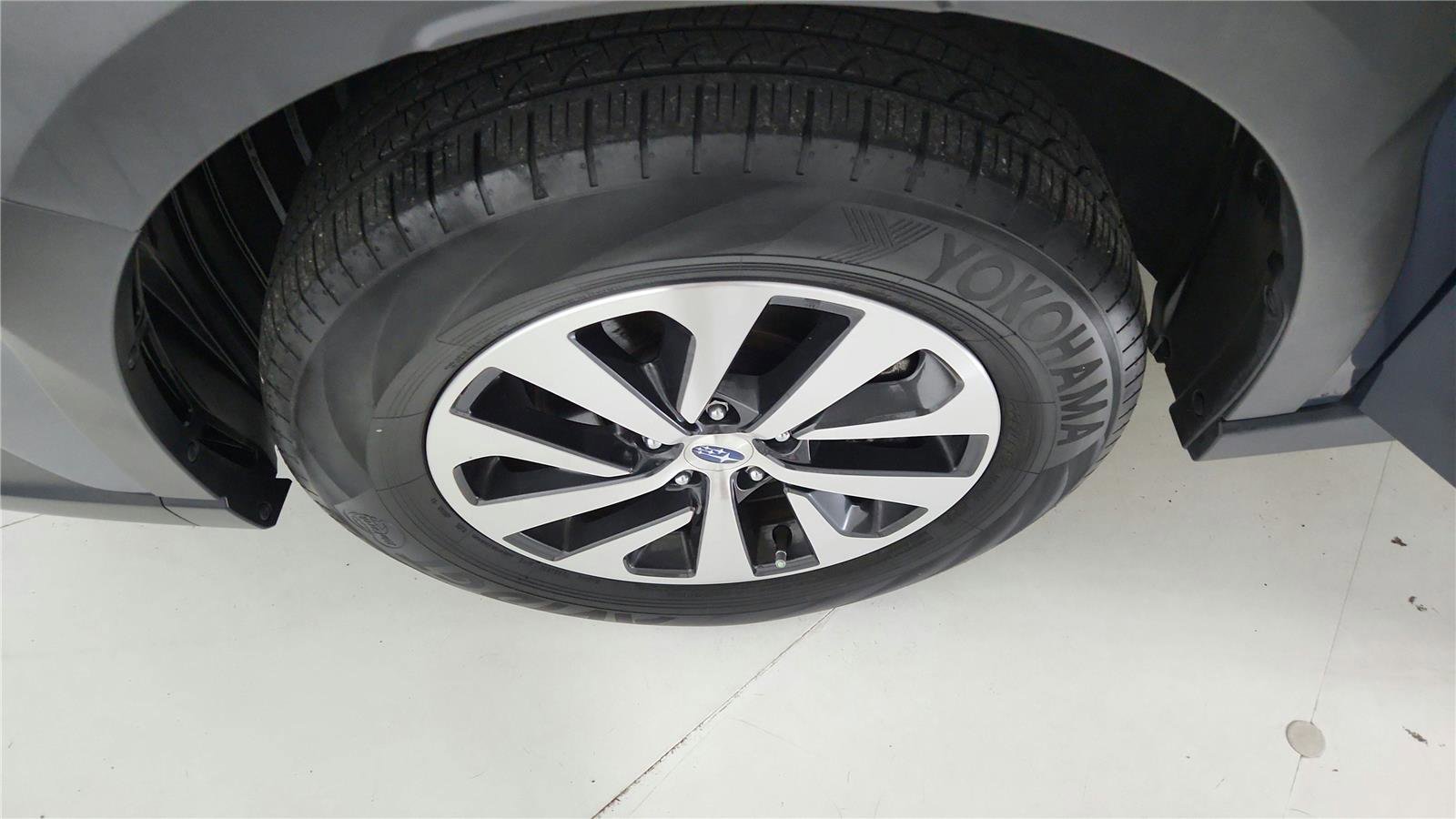 Used 2023 Subaru Outback Premium image 34