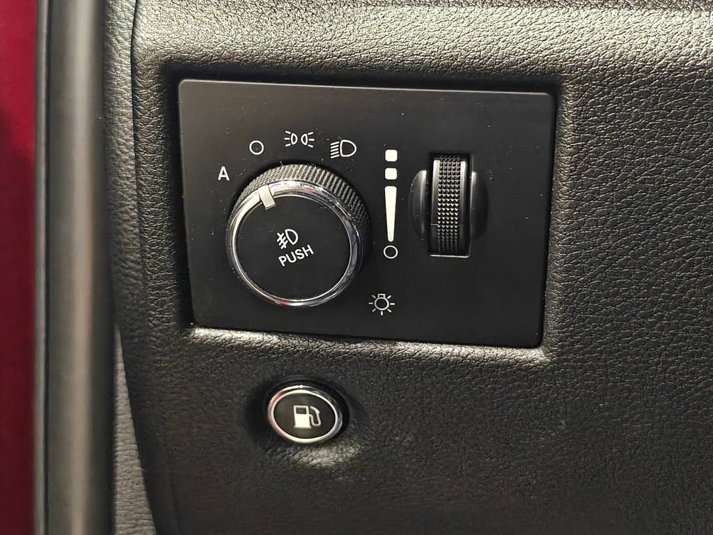 Used 2017 Jeep Grand Cherokee Trailhawk AWD/4WD image 48