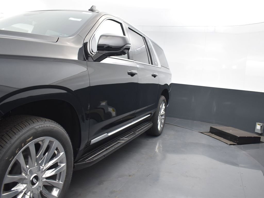 Certified 2024 Cadillac Escalade ESV Premium Luxury w/ Performance Package image 35
