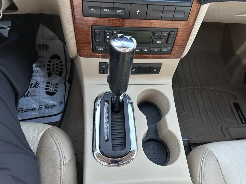 Used 2006 Ford Explorer Eddie Bauer RWD image 22