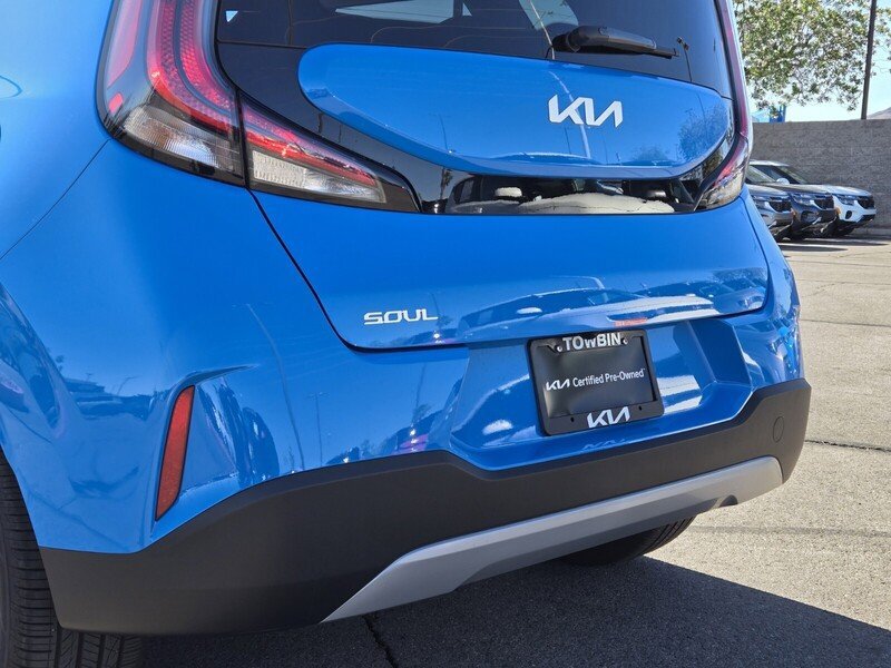 Certified 2025 Kia Soul EX image 6