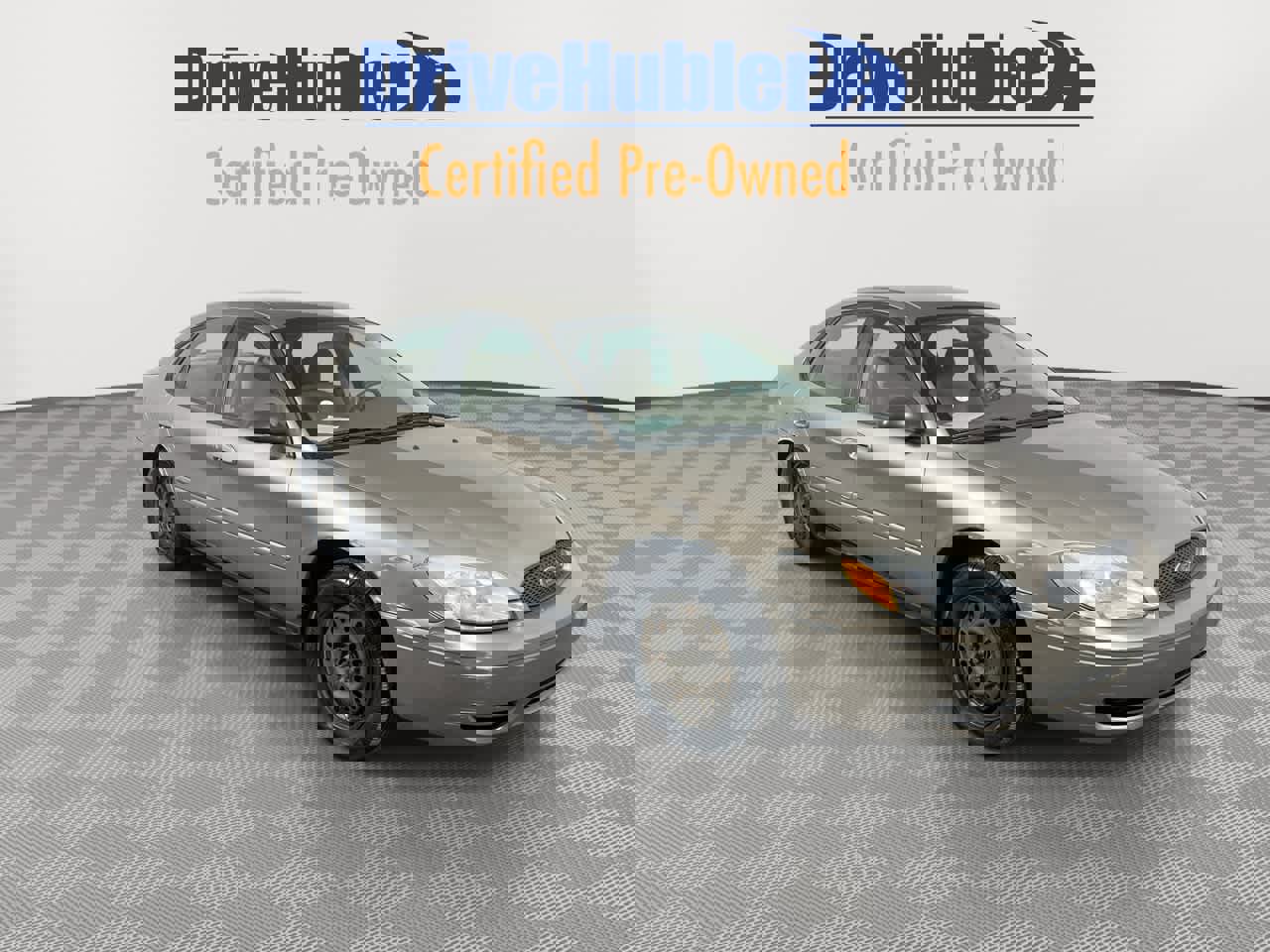 Used 2005 Ford Taurus SE image 2