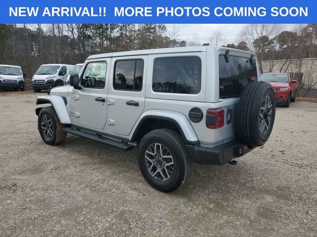 Certified 2024 Jeep Wrangler Unlimited Sahara w/ Dual Top Group image 4
