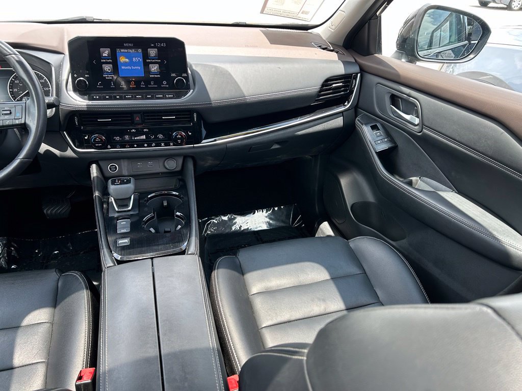 Used 2023 Nissan Rogue SL w/ SL Premium Package FWD image 12