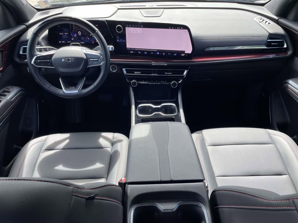 Used 2024 Chevrolet Traverse Z71 w/ Enhanced Driving Package image 11