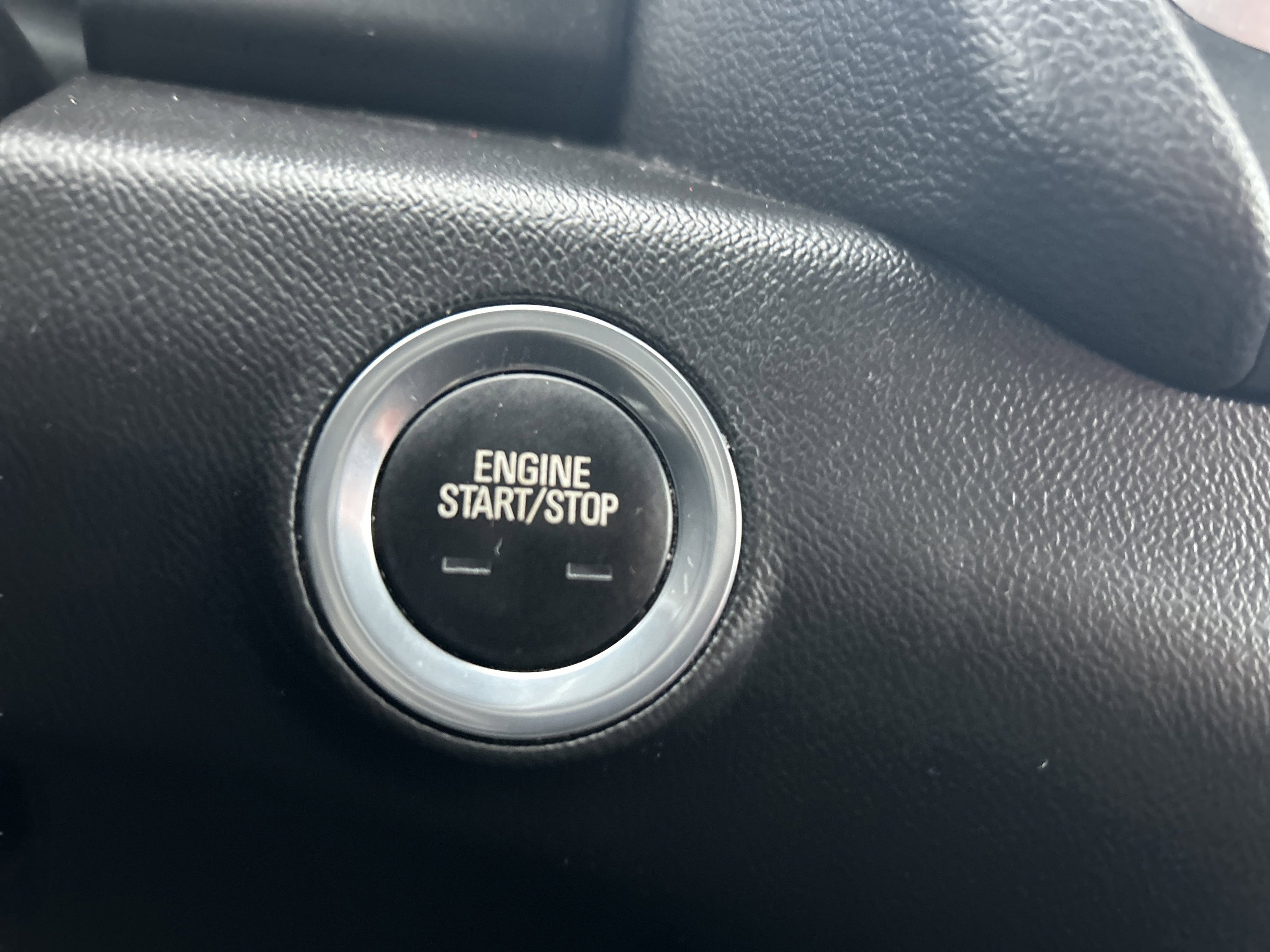 Used 2022 GMC Terrain SLT image 21