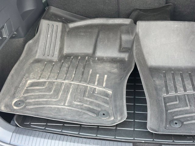 Used 2018 Volkswagen Tiguan SEL AWD/4WD image 38