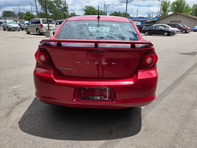Used 2013 Dodge Avenger SE w/ Blacktop Pkg FWD image 5