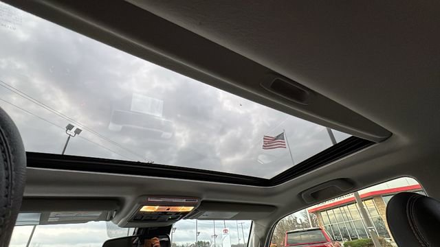 Used 2024 Toyota 4Runner Limited image 8