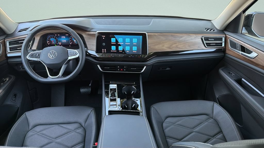 New 2026 Volkswagen Atlas SE FWD image 10